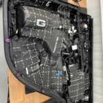 Mercedes GLE V167 Türen dämmen